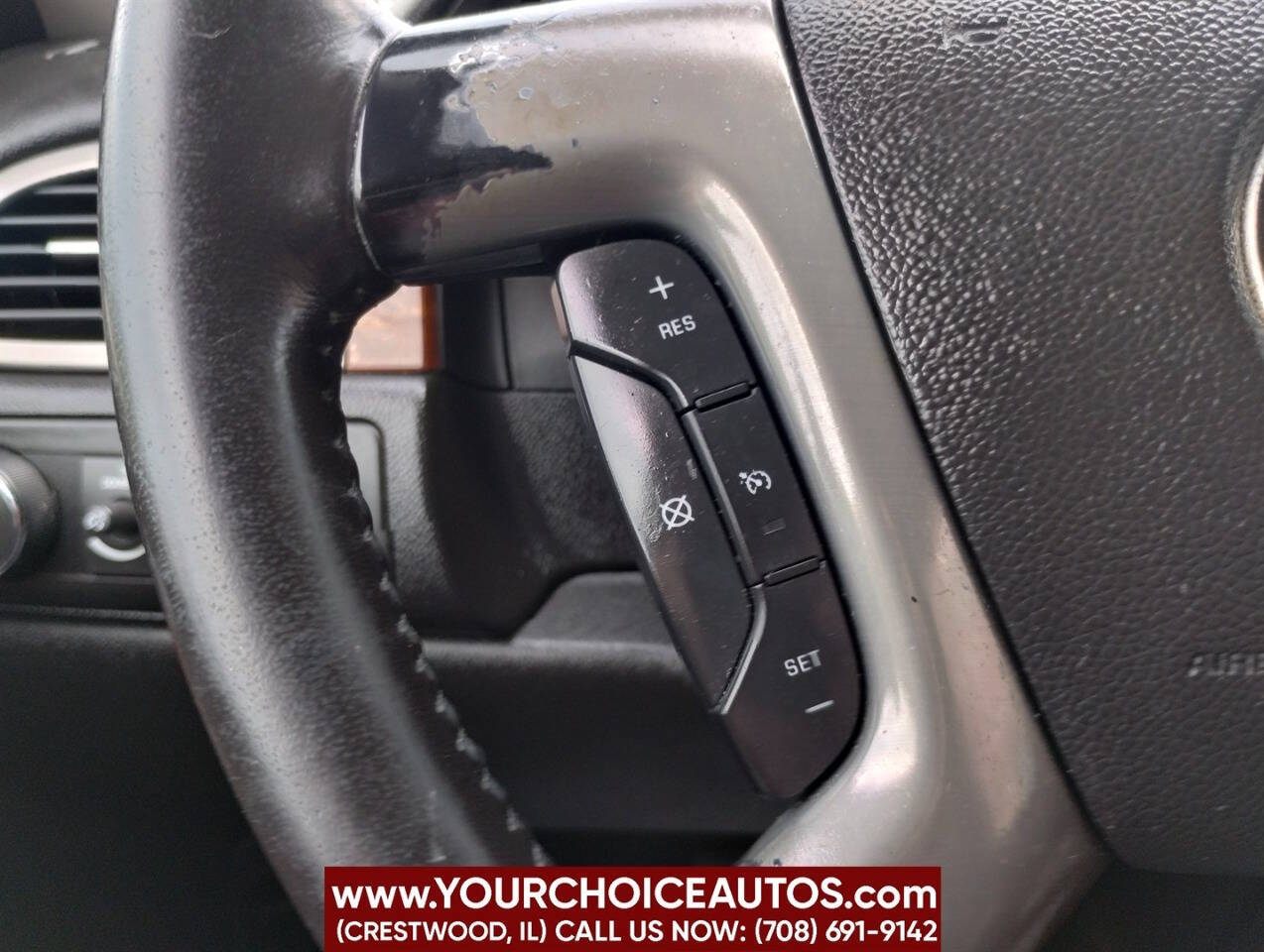 Vehicle image 33 of 34