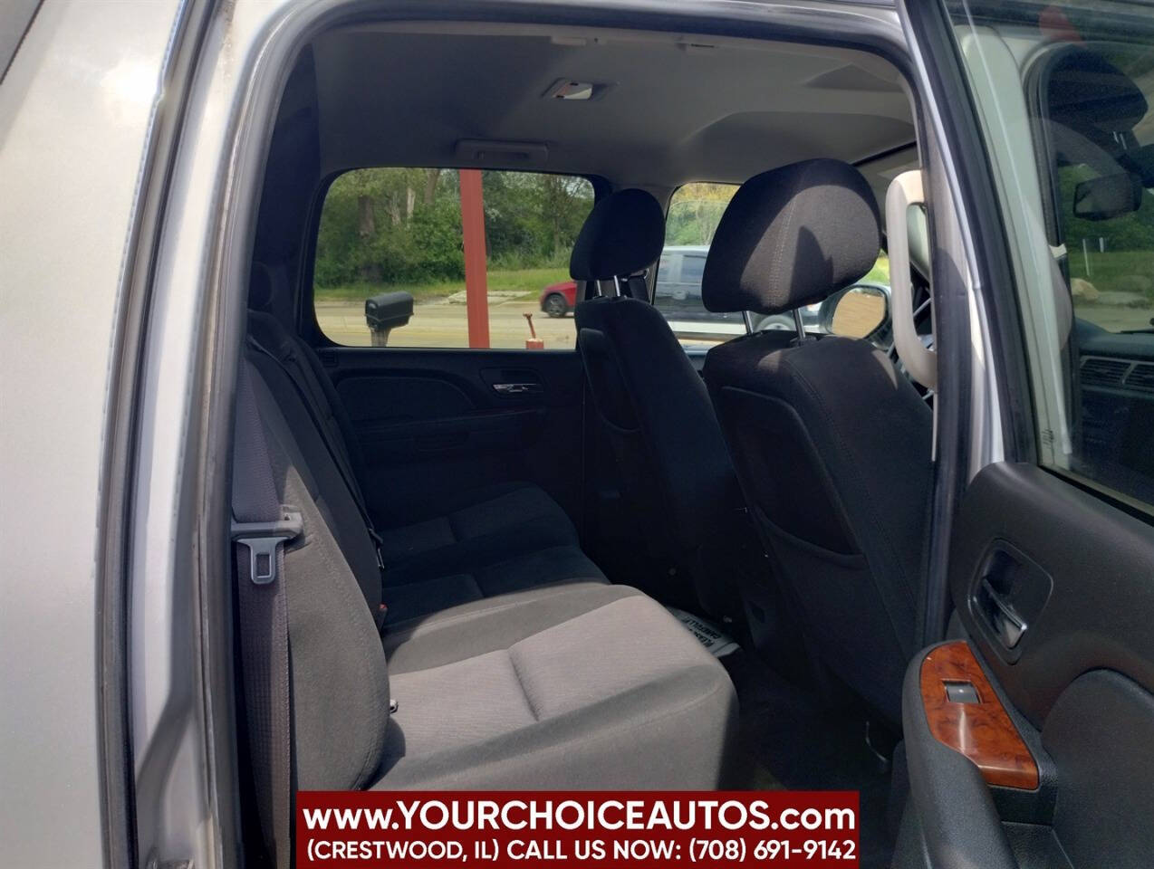 Vehicle image 13 of 34