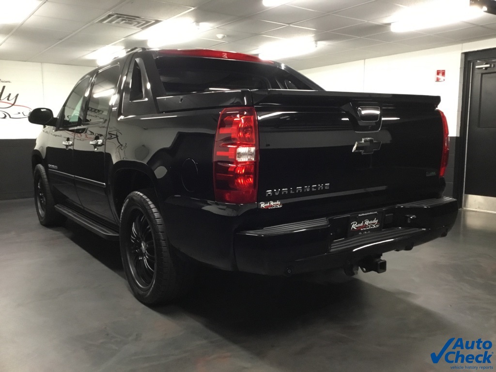 Vehicle image 9 of 66