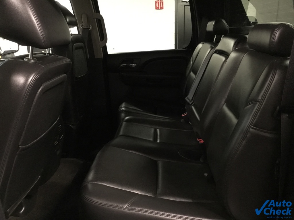Vehicle image 32 of 66