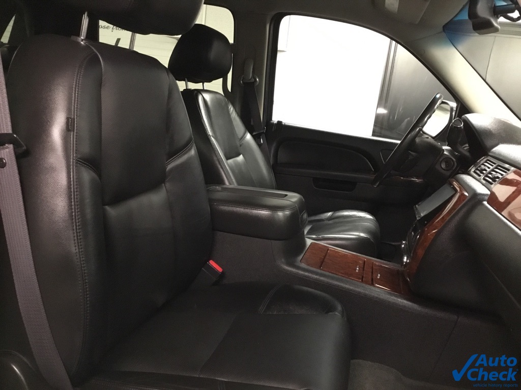Vehicle image 38 of 66
