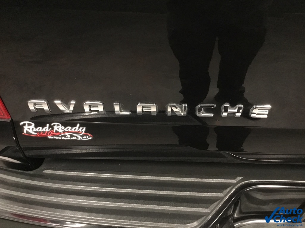 Vehicle image 17 of 66