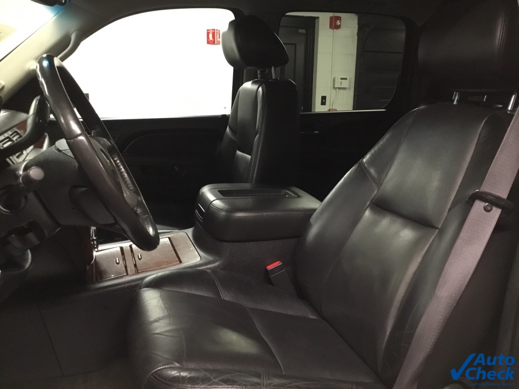 Vehicle image 27 of 66
