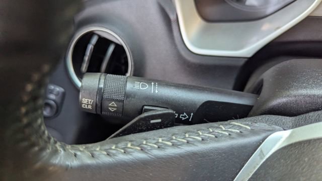 Vehicle image 31 of 35