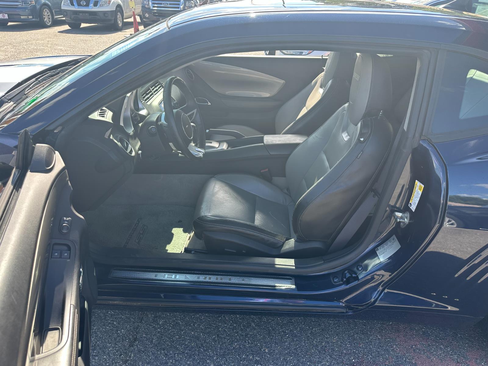 Vehicle image 12 of 21