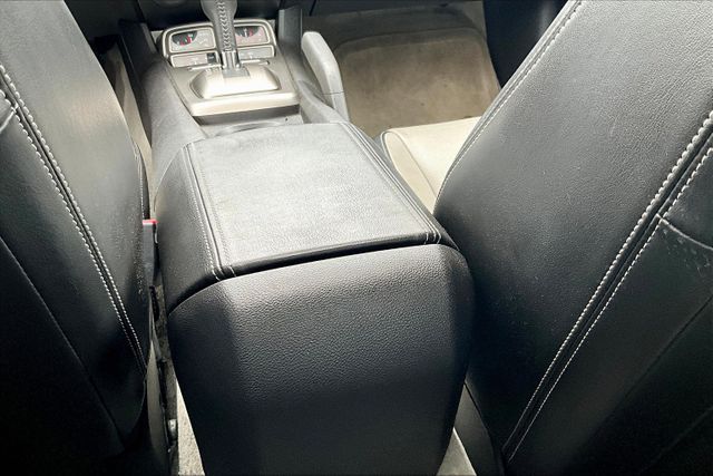 Vehicle image 29 of 32