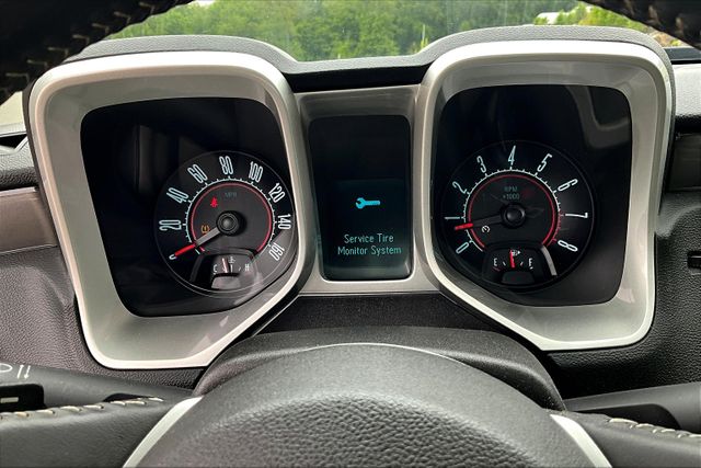 Vehicle image 18 of 32