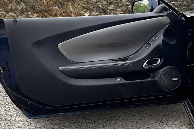 Vehicle image 31 of 32