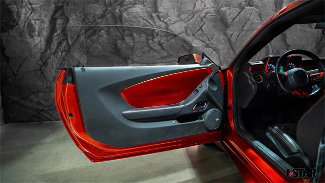 Vehicle image 14 of 20
