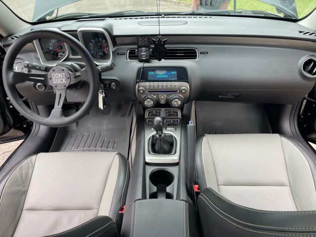 Vehicle image 20 of 23