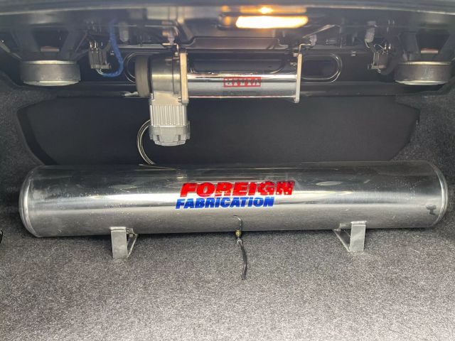 Vehicle image 13 of 23
