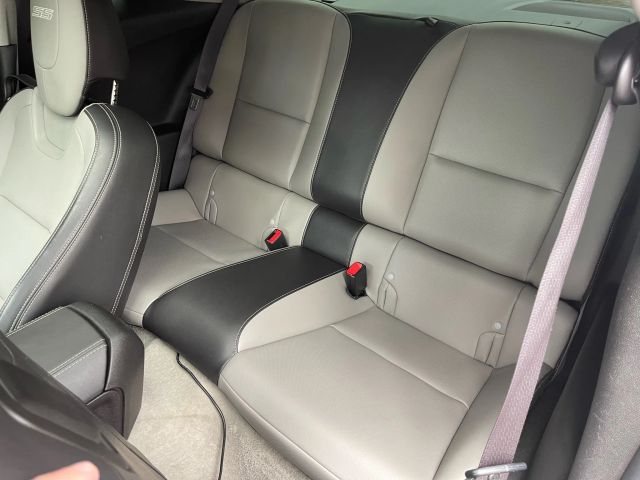 Vehicle image 18 of 23