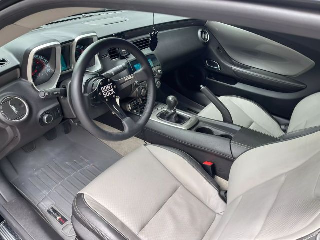 Vehicle image 17 of 23