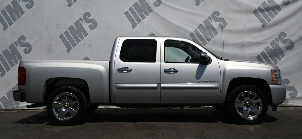 Vehicle image 4 of 11
