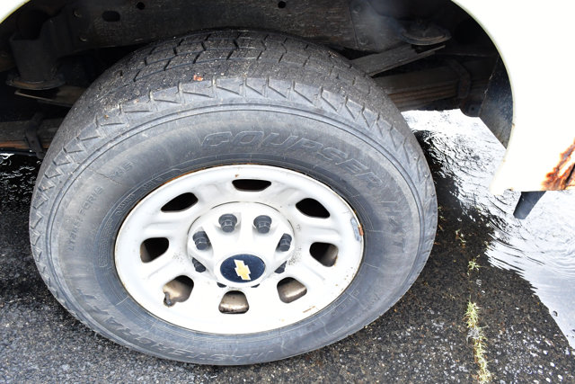 Vehicle image 12 of 15