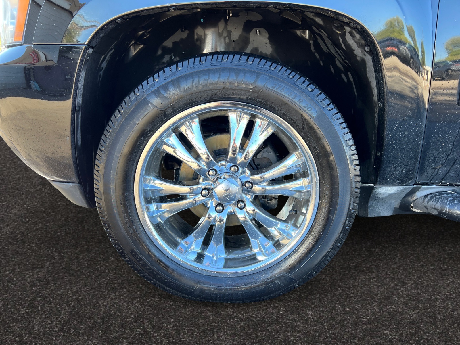 2011 Chevrolet Tahoe LT Image 13 of 42