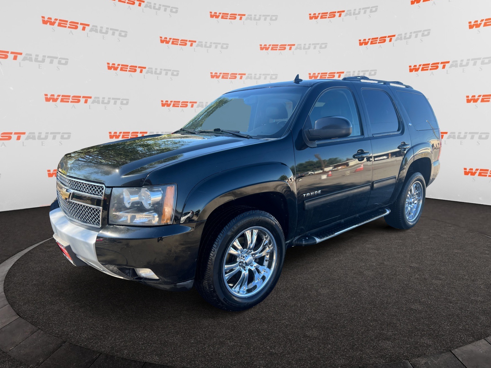 2011 Chevrolet Tahoe LT Image 1 of 42