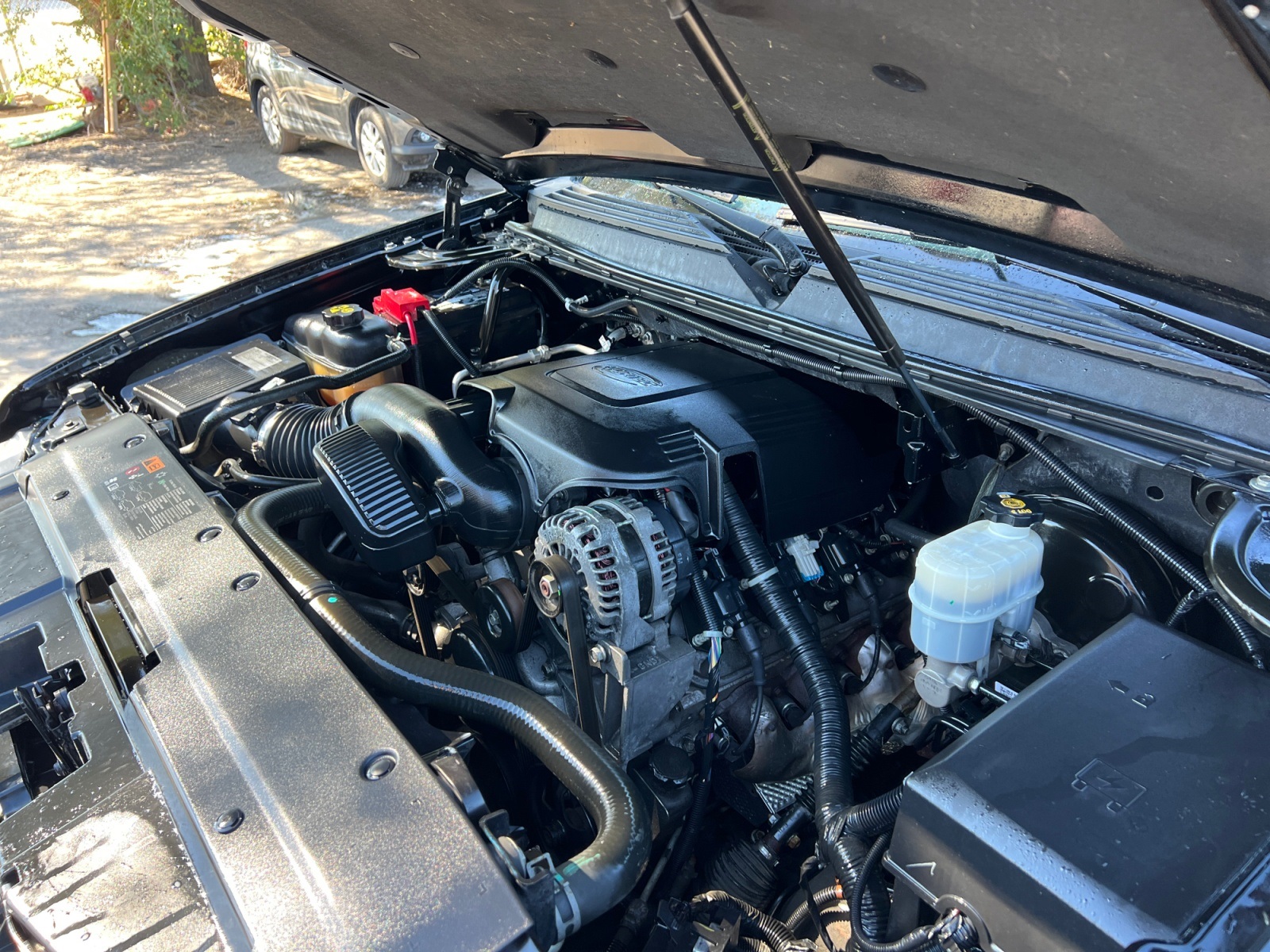 2011 Chevrolet Tahoe LT Image 11 of 42