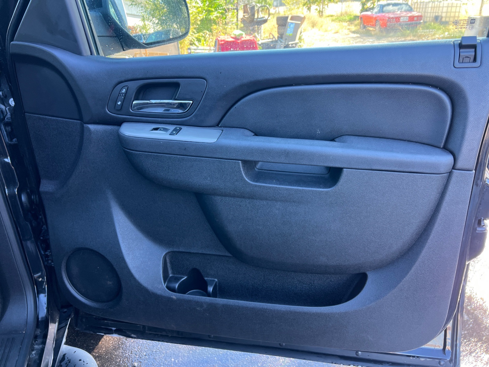 2011 Chevrolet Tahoe LT Image 40 of 42