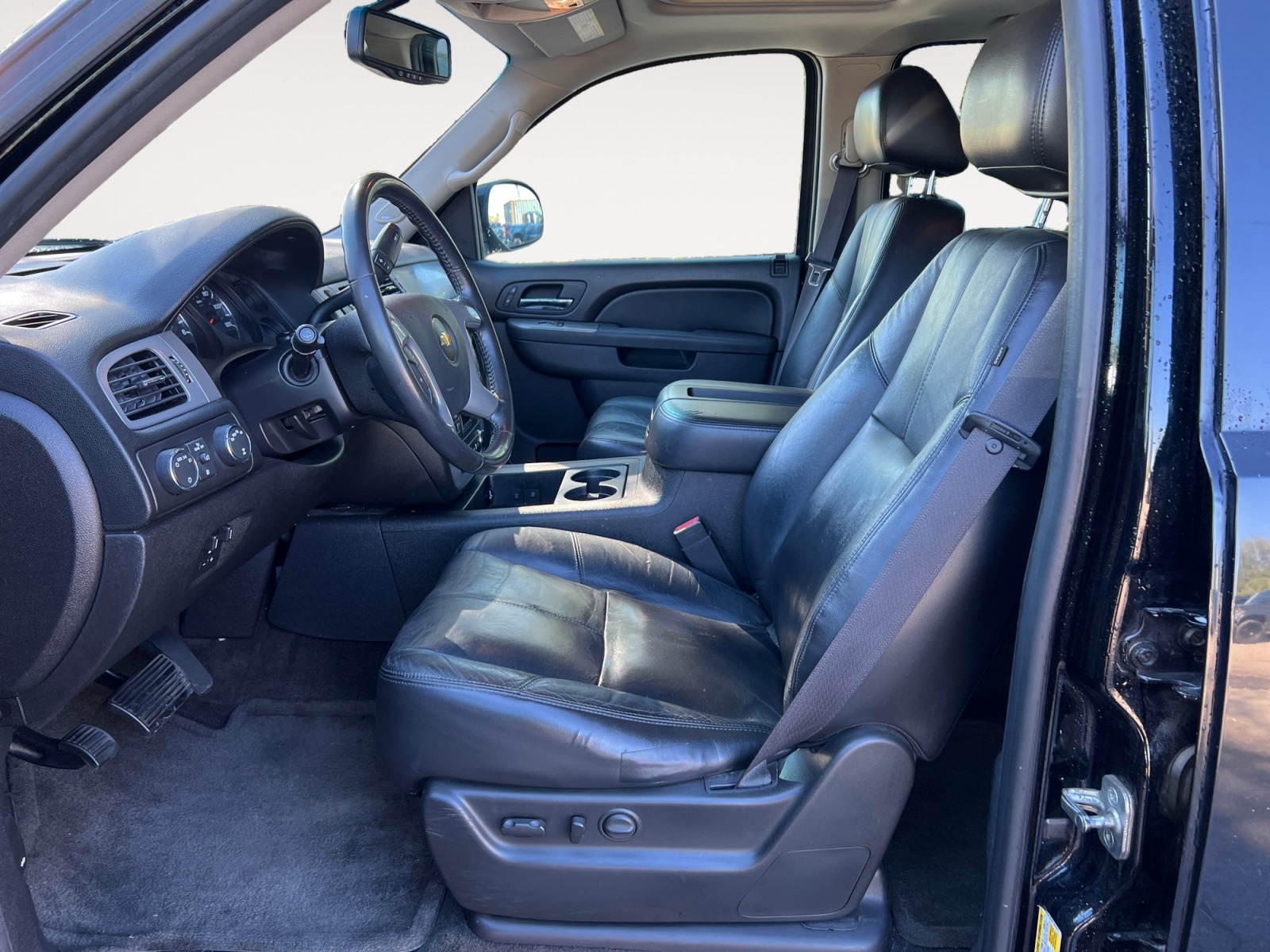 2011 Chevrolet Tahoe LT Image 18 of 42