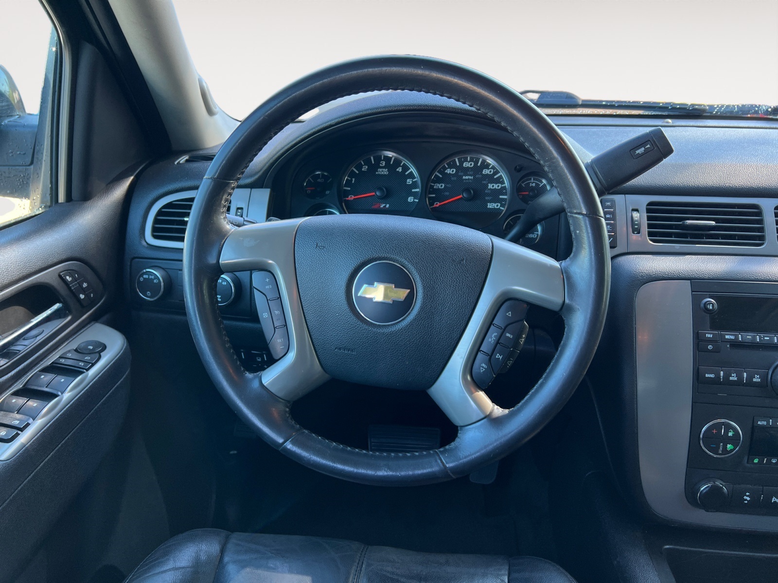 2011 Chevrolet Tahoe LT Image 22 of 42