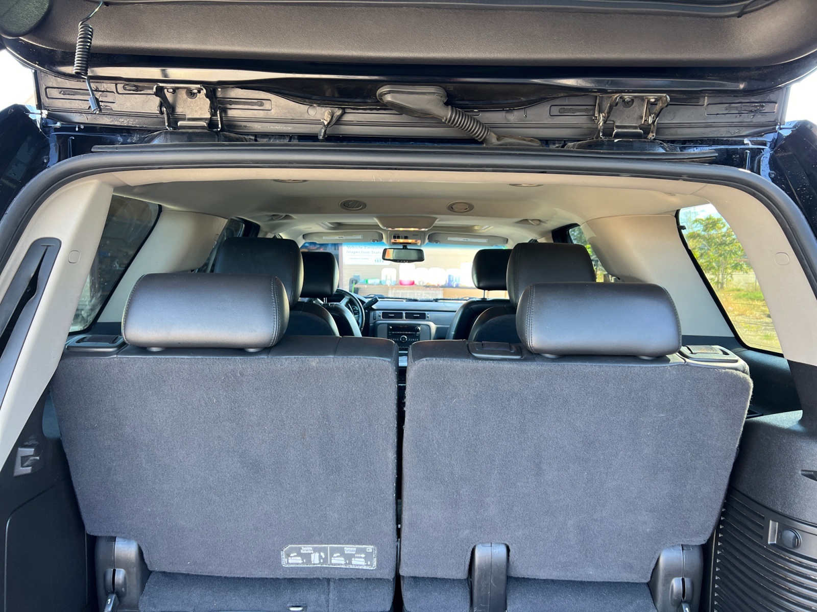 2011 Chevrolet Tahoe LT Image 31 of 42