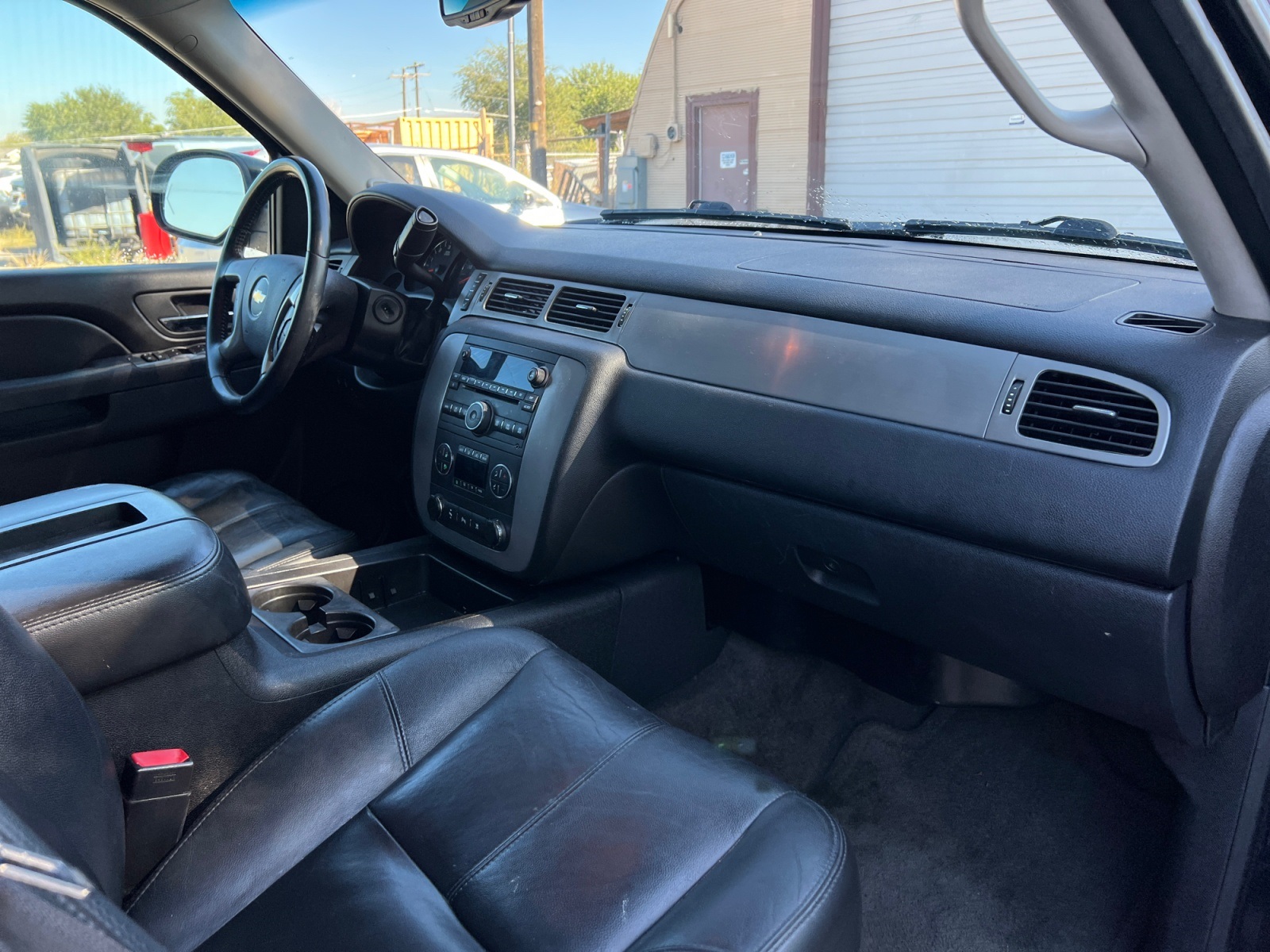 2011 Chevrolet Tahoe LT Image 38 of 42
