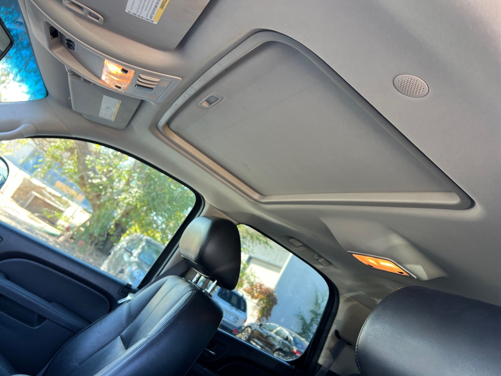 2011 Chevrolet Tahoe LT Image 36 of 42