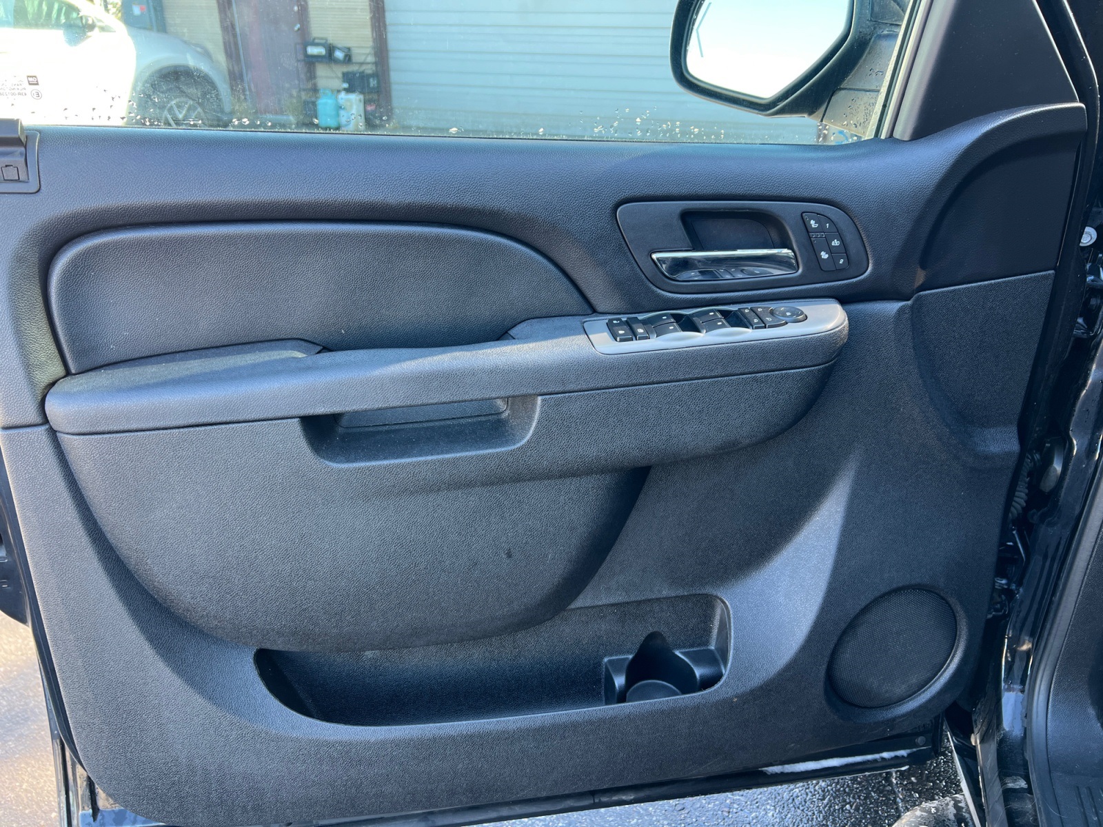 2011 Chevrolet Tahoe LT Image 25 of 42