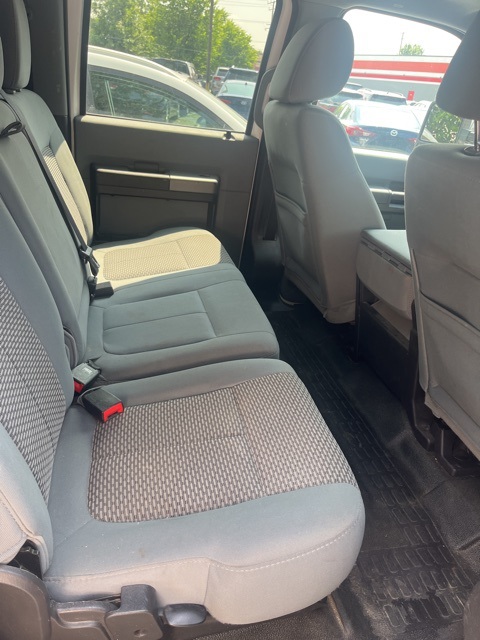 Vehicle image 4 of 5