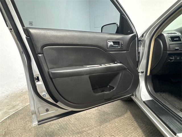 2011 Ford Fusion SEL Image 27 of 30