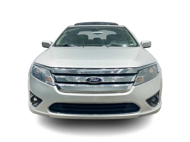 2011 Ford Fusion SEL Image 2 of 30