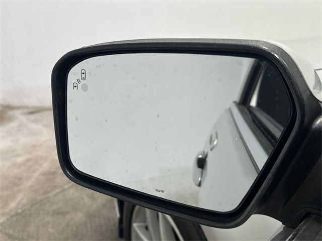 2011 Ford Fusion SEL Image 24 of 30