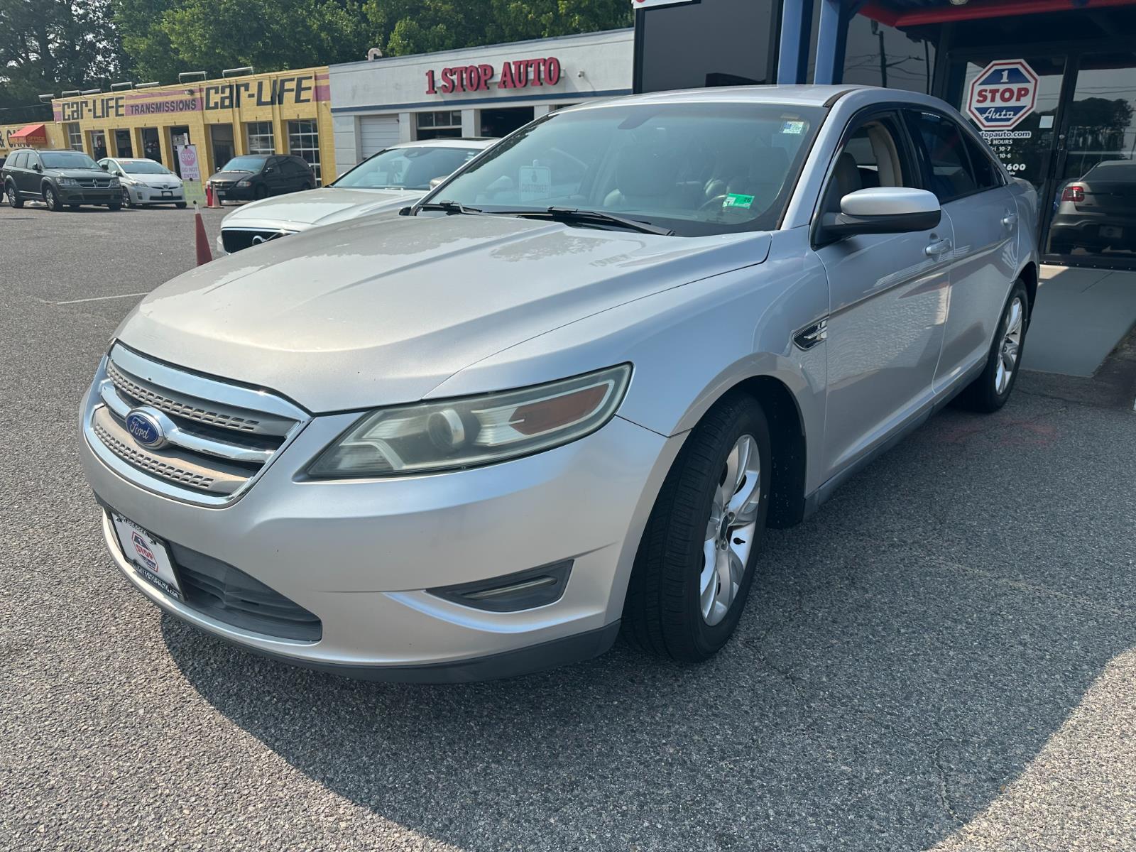 Vehicle image 2 of 27