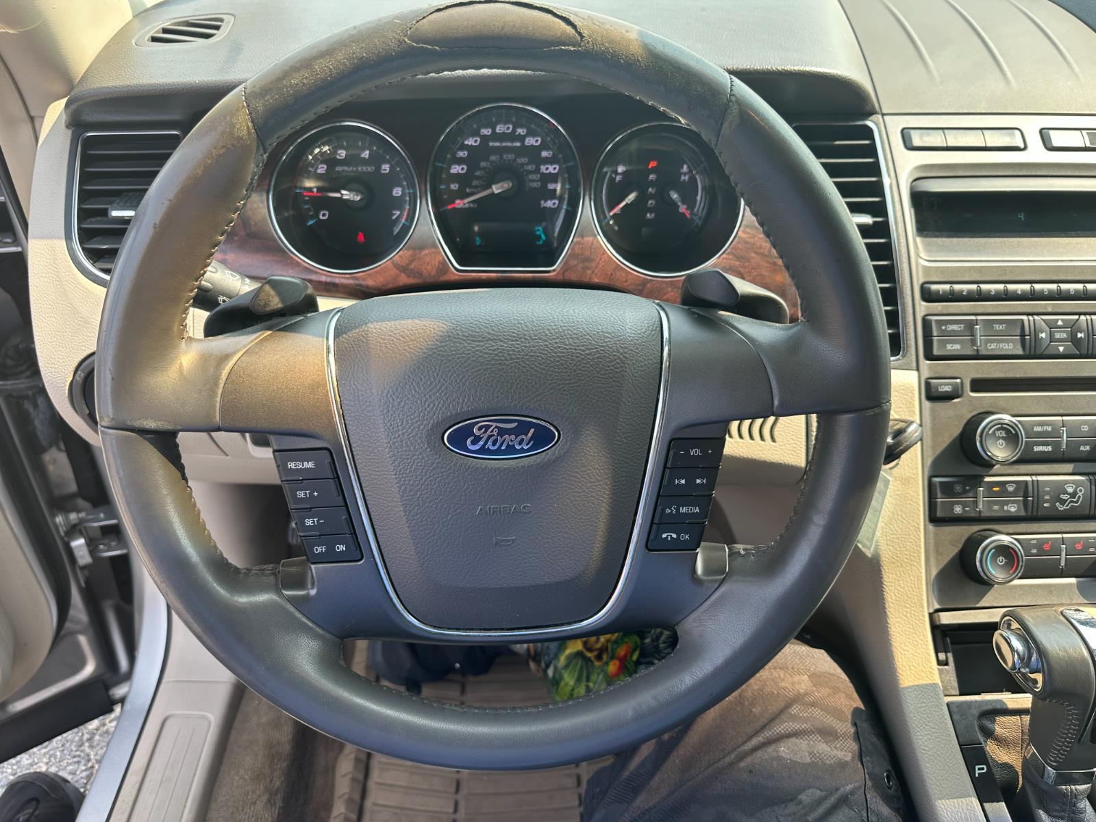 Vehicle image 15 of 27