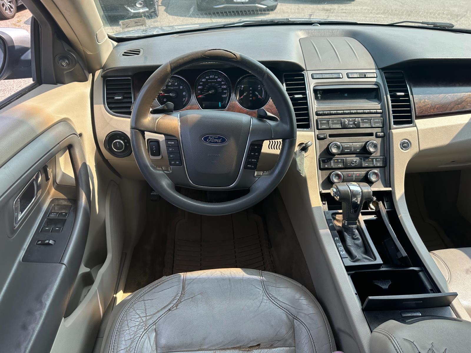 Vehicle image 19 of 27
