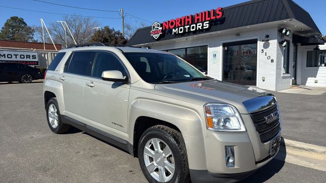 2011 GMC Terrain SLE-2 Image 3 of 18