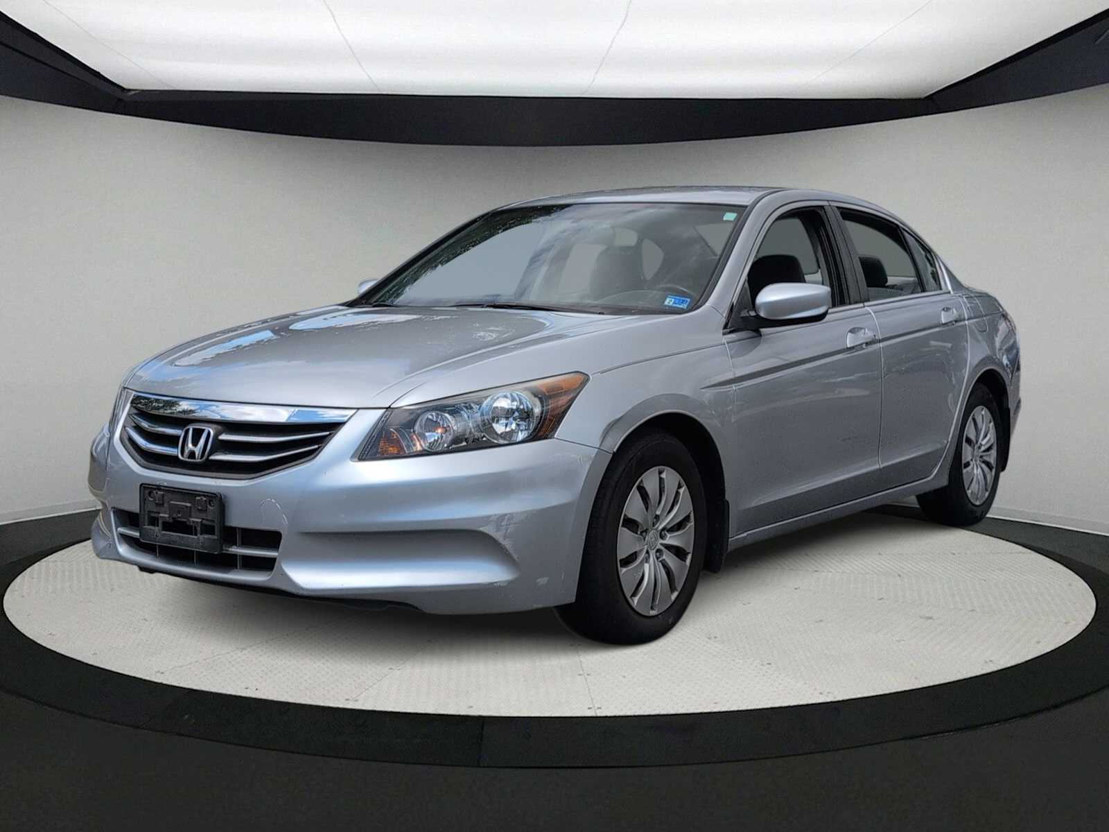 2011 Honda Accord LX Image 1 of 30