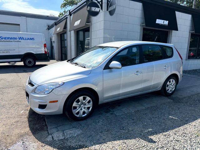 2011 Hyundai Elantra Touring GLS Image 5 of 20