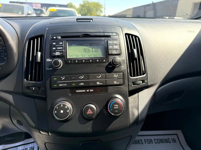 2011 Hyundai Elantra Touring GLS Image 19 of 20