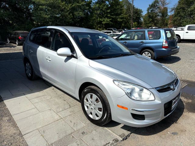 2011 Hyundai Elantra Touring GLS Image 6 of 20