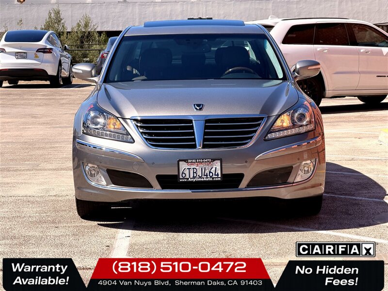 2011 Hyundai Equus Signature Image 2 of 32