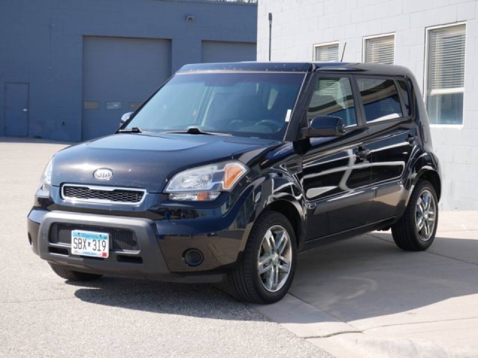Vehicle image 1 of 5