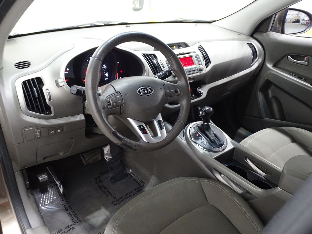 Vehicle image 15 of 34