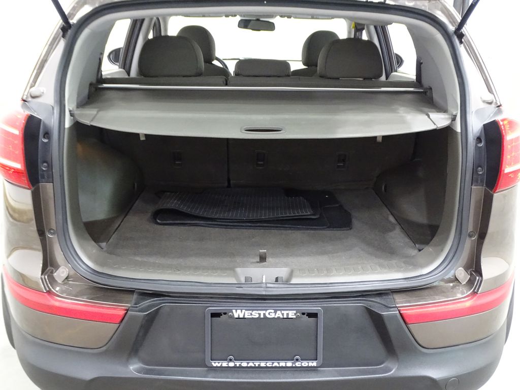 Vehicle image 10 of 34
