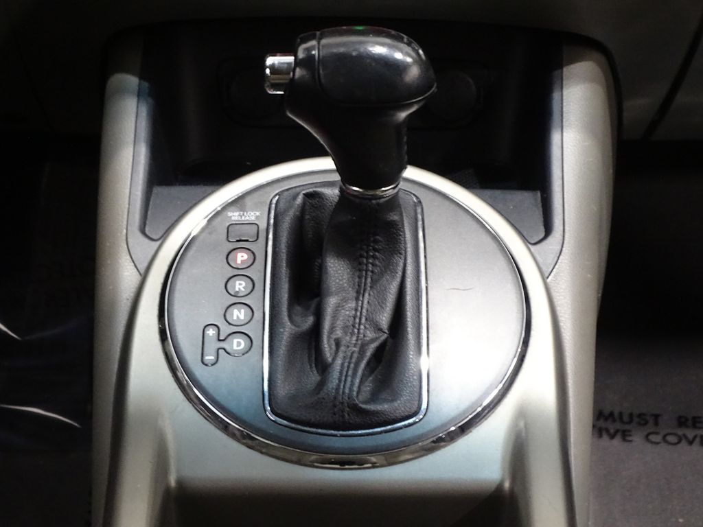 Vehicle image 21 of 34
