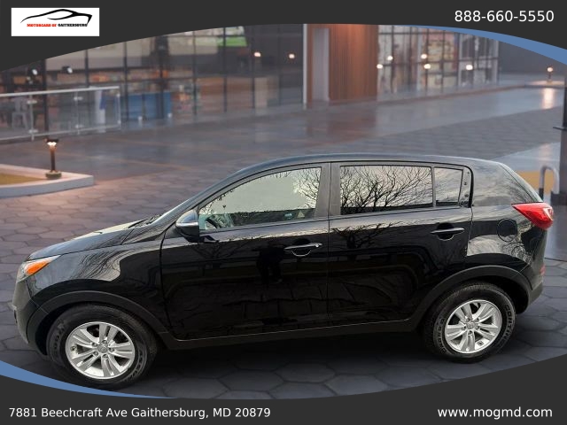 2011 Kia Sportage LX Image 2 of 17