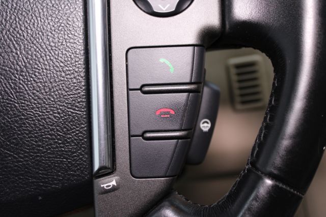 Vehicle image 27 of 30