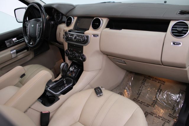 Vehicle image 13 of 30