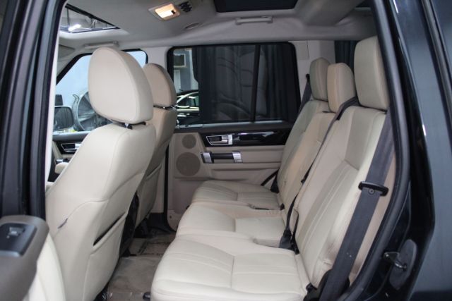 Vehicle image 11 of 30